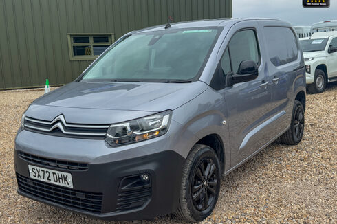 Citroen Berlingo AUTO SWB L1H1 1000 Driver Edition Air Con Cam Nav Sensors EURO 6 NO VAT