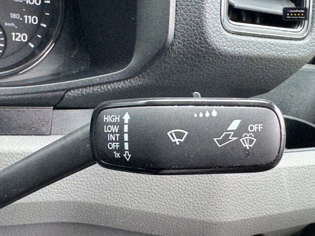 Volkswagen Crafter AUTO LWB L3H3 High Roof Cr35 Trendline Cruise Sensors EURO 6 21