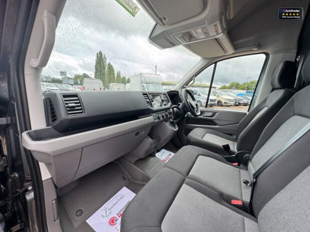 Volkswagen Crafter AUTO LWB L3H3 High Roof Cr35 Trendline Cruise Sensors EURO 6 12