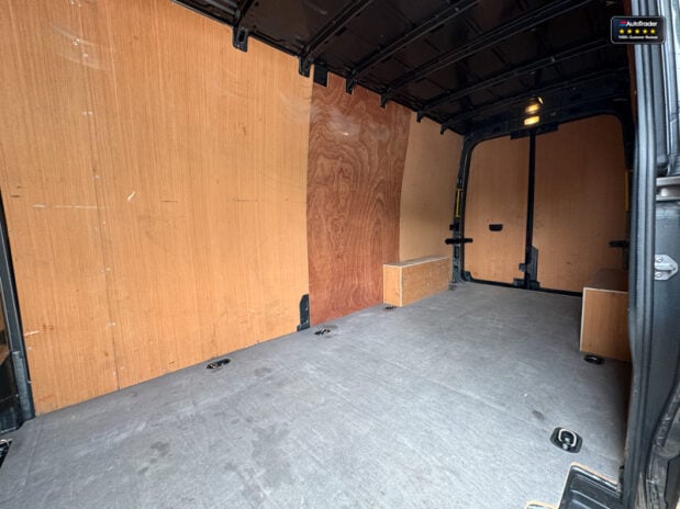 Volkswagen Crafter AUTO LWB L3H3 High Roof Cr35 Trendline Cruise Sensors EURO 6 11