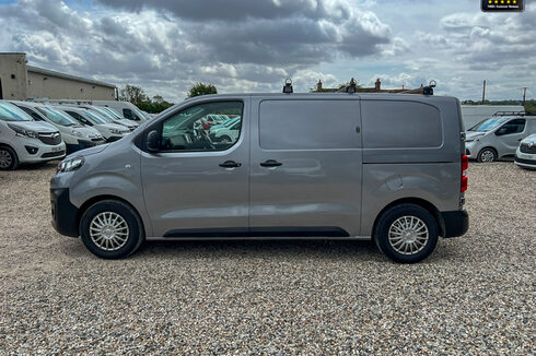 Citroen Dispatch MWB L2H1 Low Roof 1000 Enterprise Air Con Sensors EURO 6 NO VAT