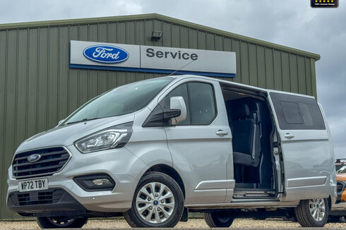 Ford Transit Custom AUTO Crew Cab LWB L2H1 320 Limited Alloys Air Con Cam Sensors EURO 6