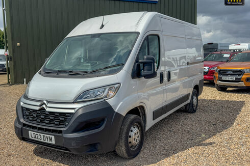 Citroen Relay MWB L2H2 Medium Roof 35 Enterprise Edition Air Con