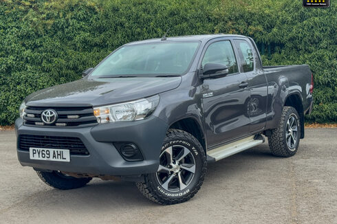 Toyota Hilux Crew Cab 4x4 Active 4WD Air Con EURO 6