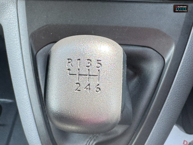 Peugeot Expert SWB L1H1 Bluehdi 1400 Professional Premium Air Con Sensors SELECT 33