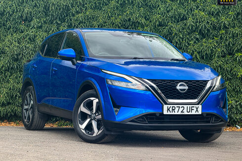 Nissan Qashqai 1.3 DIG-T MHEV N-Connecta SUV 5dr Petrol Hybrid XTRON Euro 6 (s/s) (158 ps)