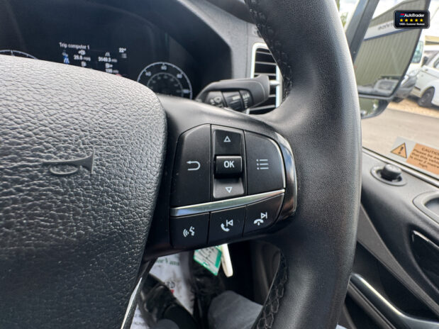 Ford Transit Custom Crew Cab SWB AUTO L1H1 320 Limited Air Con Alloys Cam Nav SELECT 22