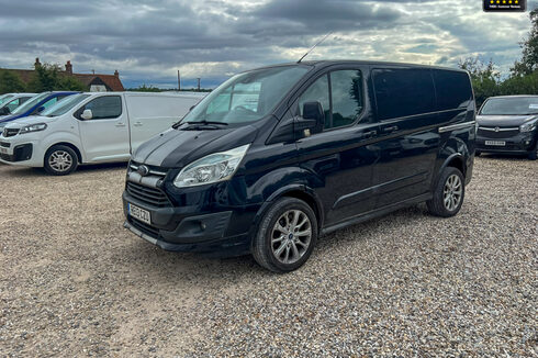 Ford Transit Custom SWB L1H1 Low Roof 290 Sport Air Con Cruise Nav NO VAT
