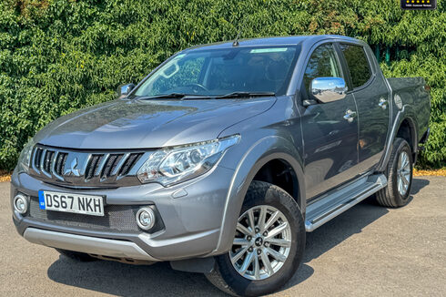 Mitsubishi L200 Barbarian Crew Cab 4x4 Di-D 178Bhp Air Con Leather Alloys EURO 6