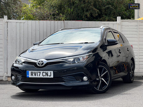 Toyota Auris 1.2 VVT-i Design Touring Sports 5dr Petrol CVT Euro 6 (s/s) (Safety Sense) 