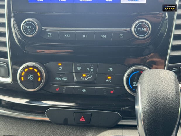 Ford Tourneo Custom 2.0 320 EcoBlue Titanium X Minibus Double Cab 5dr Diesel Auto L2 Euro 6 (s/ 23