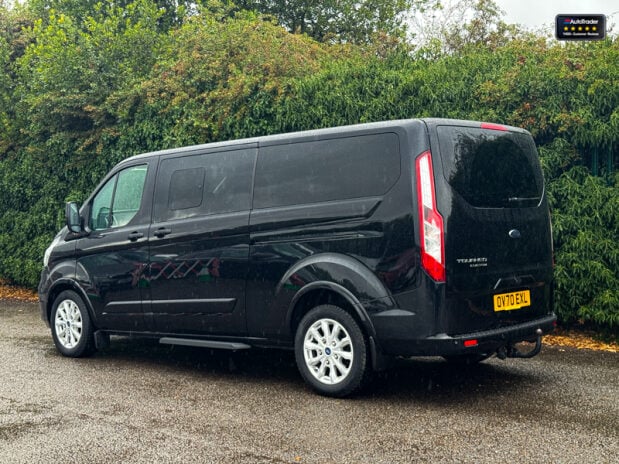 Ford Tourneo Custom 2.0 320 EcoBlue Titanium X Minibus Double Cab 5dr Diesel Auto L2 Euro 6 (s/ 7