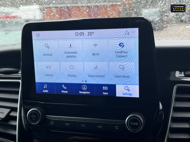 Ford Tourneo Custom 2.0 320 EcoBlue Titanium X Minibus Double Cab 5dr Diesel Auto L2 Euro 6 (s/ 21