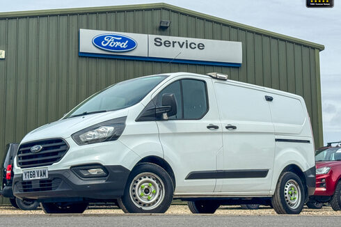 Ford Transit Custom SWB L1H1 Low Roof 320 Base Alloys Air Con Cam Cruise Sensors EURO 6