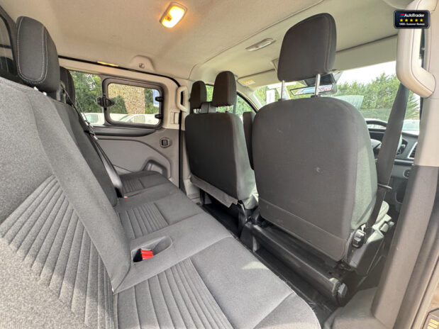 Ford Transit Custom Crew Cab SWB L1H1 AUTO 320 Limited Air Con Cam Nav 17