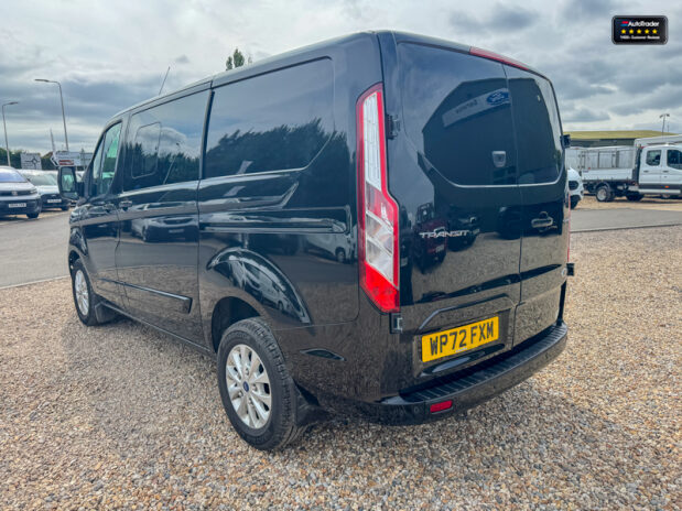 Ford Transit Custom Crew Cab SWB L1H1 AUTO 320 Limited Air Con Cam Nav 11