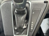 Ford Transit Custom Crew Cab SWB L1H1 AUTO 320 Limited Air Con Cam Nav 39