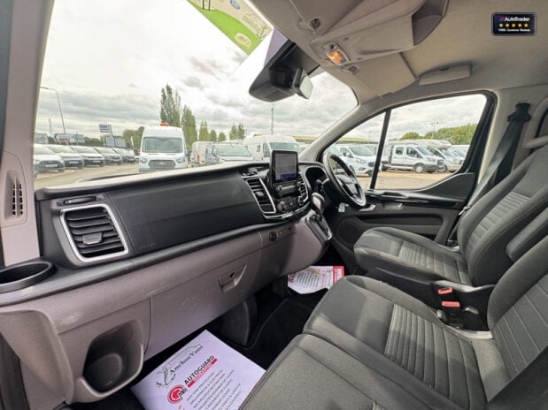 Ford Transit Custom Crew Cab SWB L1H1 AUTO 320 Limited Air Con Cam Nav 14