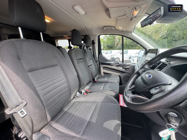 Ford Transit Custom Crew Cab SWB L1H1 AUTO 320 Limited Air Con Cam Nav 18