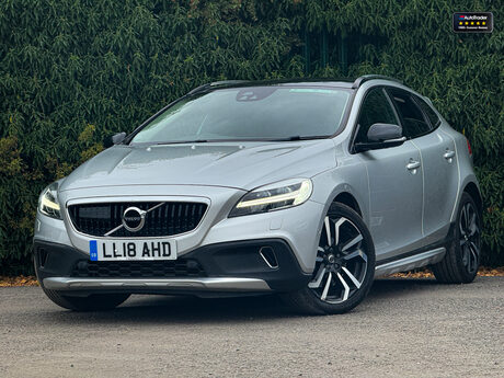 Volvo V40 Cross Country 2.0 T5 Pro Hatchback 5dr Petrol Auto AWD Euro 6 (s/s) (245 ps