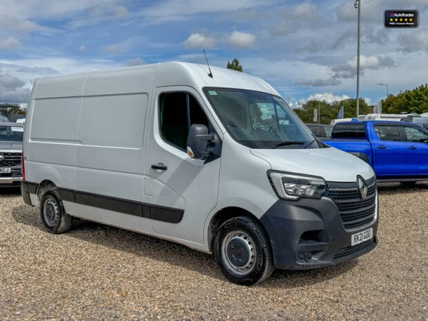 Renault Master MWB L2H2 (SOLD SM) Medium Roof Business Air Con EU 4