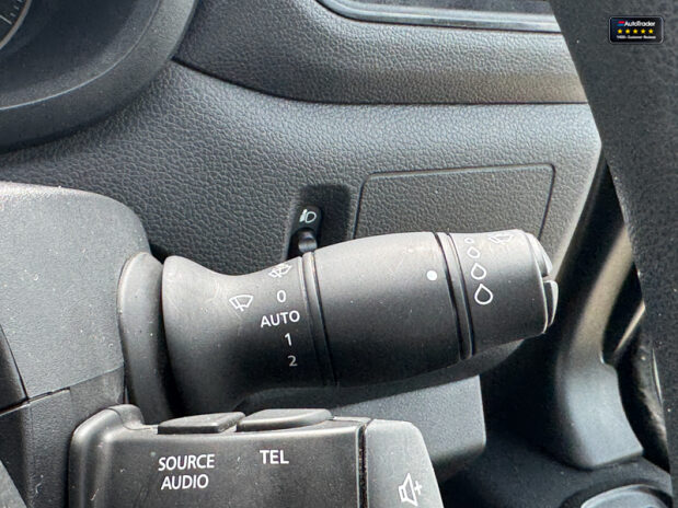 Renault Master MWB L2H2 (SOLD SM) Medium Roof Business Air Con EU 19