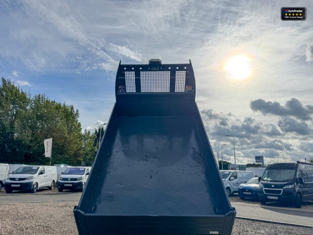 Mercedes-Benz Sprinter Tipper MWB L2 315 Cdi Progressive Tow Bar EURO 6 9