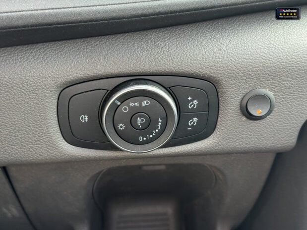 Ford Transit Tipper MWB L2 350 Leader EURO 6 SELECT 24