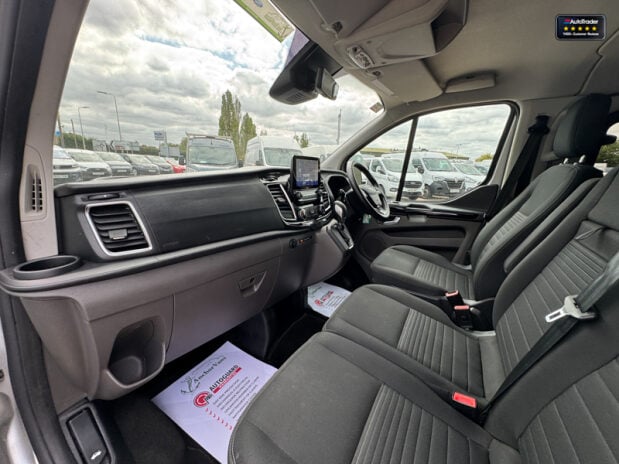 Ford Transit Custom AUTO Crew Cab SWB L1H1 320 Limited Alloys Air Con Cam Nav SELECT 15