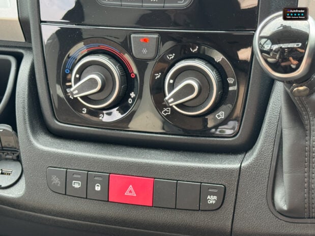 Swift Select 122 Fiat Ducato 2.3 | Automatic | Shower & Toilet | Rear Louge | A/C | Euro 6 36