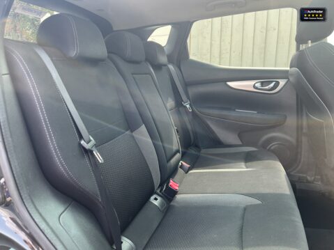 Nissan Qashqai Sold 1.3 DIG-T N-Connecta SUV 5dr Petrol Manual Euro 6 (s/s) (140 ps) 12