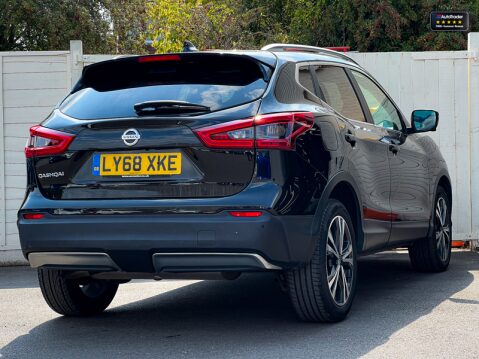 Nissan Qashqai Sold 1.3 DIG-T N-Connecta SUV 5dr Petrol Manual Euro 6 (s/s) (140 ps) 5