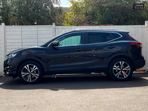 Nissan Qashqai Sold 1.3 DIG-T N-Connecta SUV 5dr Petrol Manual Euro 6 (s/s) (140 ps) 7