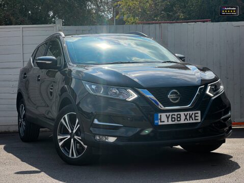 Nissan Qashqai Sold 1.3 DIG-T N-Connecta SUV 5dr Petrol Manual Euro 6 (s/s) (140 ps) 4