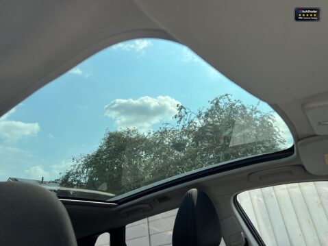 Nissan Qashqai Sold 1.3 DIG-T N-Connecta SUV 5dr Petrol Manual Euro 6 (s/s) (140 ps) 29