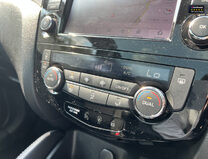 Nissan Qashqai Sold 1.3 DIG-T N-Connecta SUV 5dr Petrol Manual Euro 6 (s/s) (140 ps) 25