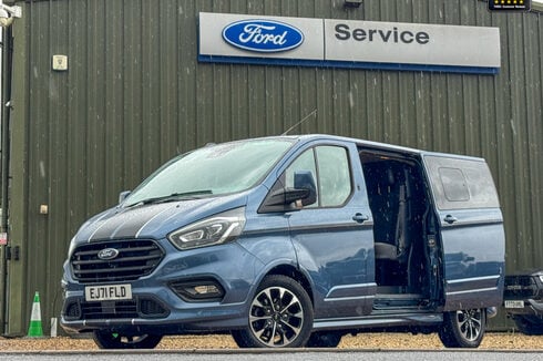 Ford Transit Custom AUTO Crew Cab SWB L1H1 320 Sport Air Con Camera Nav EURO 6 NO VAT