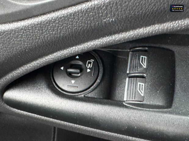 Ford Transit Connect SWB L1H1 200 Limited Alloys Air Con Camera EURO 6 24