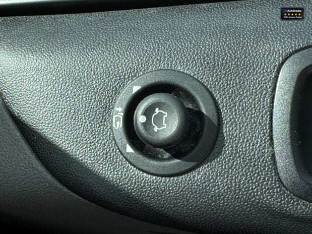 Ford Transit Custom AUTO LWB [SOLD MT] L2H1 300 Limited Air Con Camera Sensors E 23