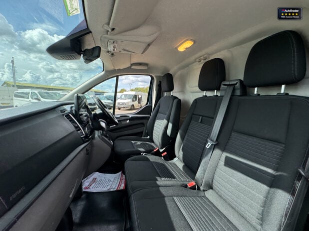 Ford Transit Custom AUTO LWB [SOLD MT] L2H1 300 Limited Air Con Camera Sensors E 13