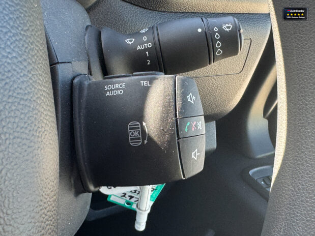 Renault Master MWB L2H2 [SOLD KH] Medium Roof Mm35 Business EURO 6 21