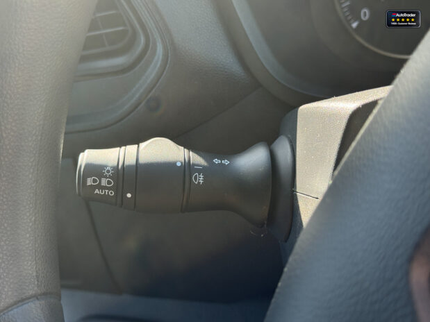 Renault Master MWB L2H2 [SOLD KH] Medium Roof Mm35 Business EURO 6 19