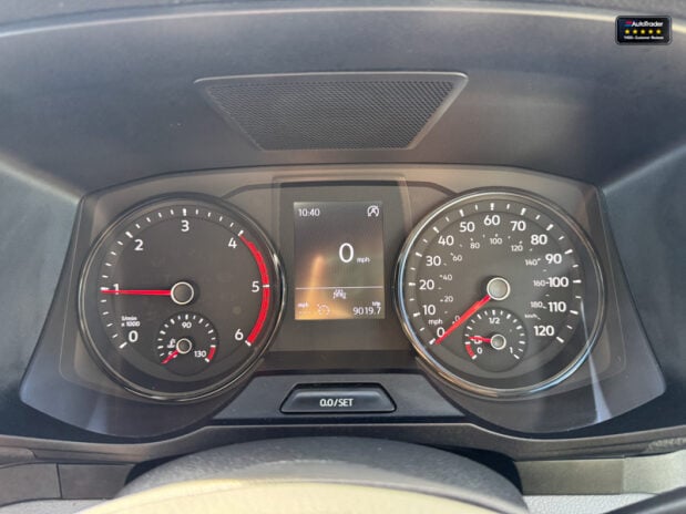 Volkswagen Crafter MWB L2 High Roof Cr35 Tdi Commerce Plus Air Con Sensors EURO 6 20