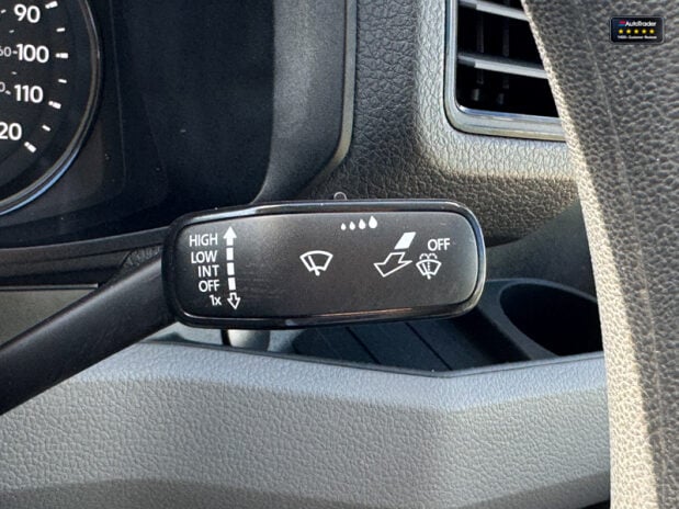 Volkswagen Crafter MWB L2 High Roof Cr35 Tdi Commerce Plus Air Con Sensors EURO 6 27