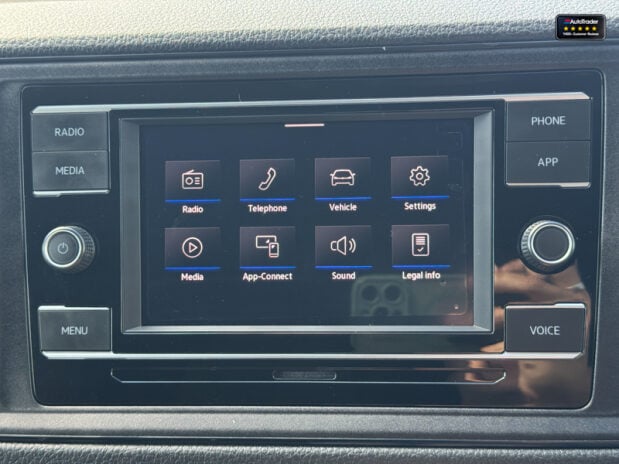 Volkswagen Crafter MWB L2 High Roof Cr35 Tdi Commerce Plus Air Con Sensors EURO 6 36