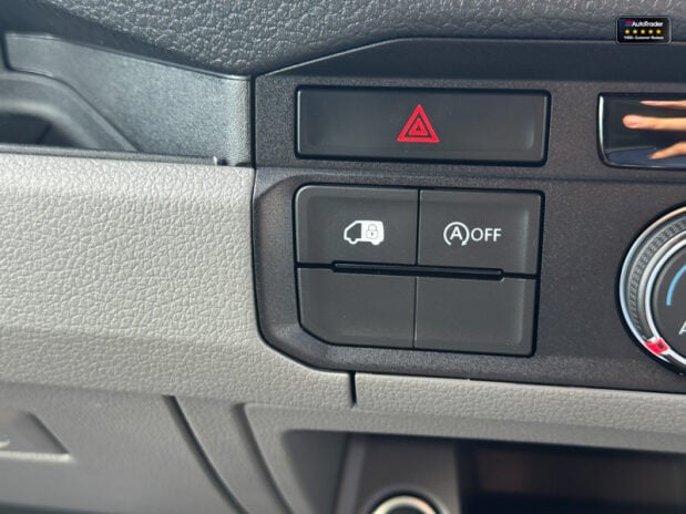 Volkswagen Crafter MWB L2 High Roof Cr35 Tdi Commerce Plus Air Con Sensors EURO 6 39