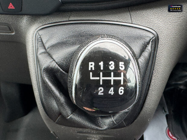 Ford Transit Custom SWB L1H2 High Roof 300 Leader Air Con Sensors EURO 6 32