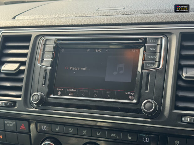 Volkswagen California 2.0 BiTDI BlueMotion Tech Ocean Camper 4dr Diesel DSG 4Motion Euro 22