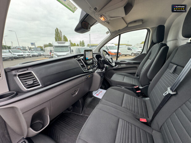 Ford Transit Custom SWB L1H1 [SOLD SM] 280 Limited Alloys Air Con Sensors EURO 6 12