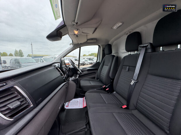 Ford Transit Custom SWB L1H1 [SOLD SM] 280 Limited Alloys Air Con Sensors EURO 6 13